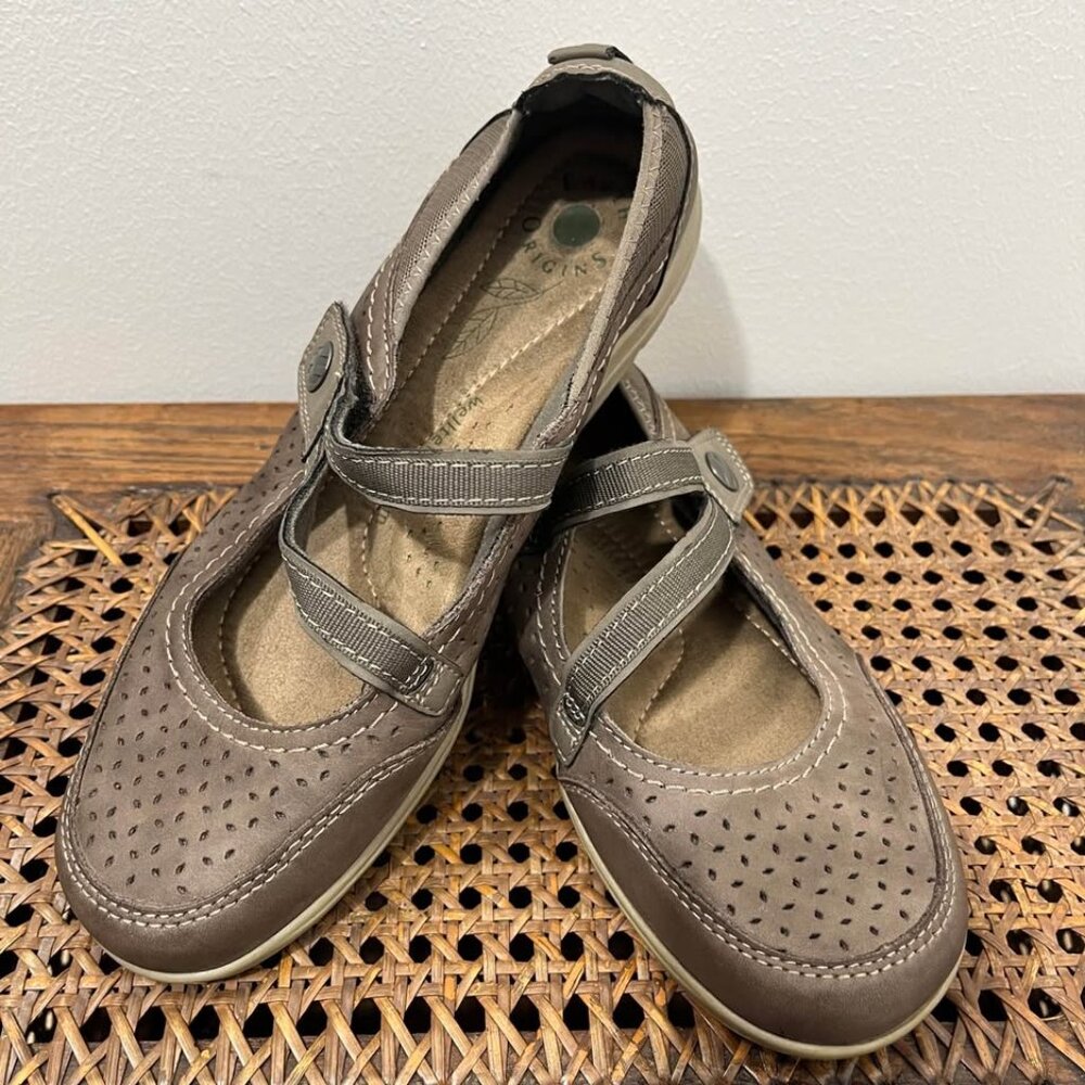 Size 9W Earth Origins Leather Comfort  Walking Neutral Taupe Tiffany Strap Flat